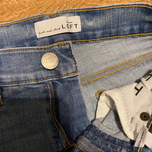 LOFT | Distressed Modern Skinny Jean - Picture 4 of 5